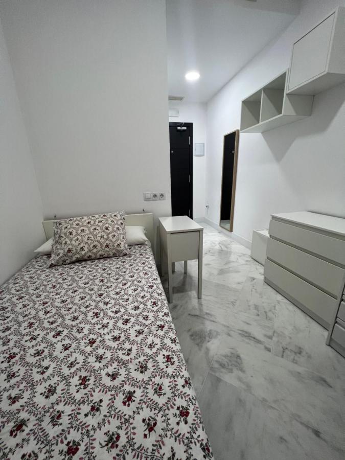 Apartament Colegio Mayor Careu - Women Only - Community *