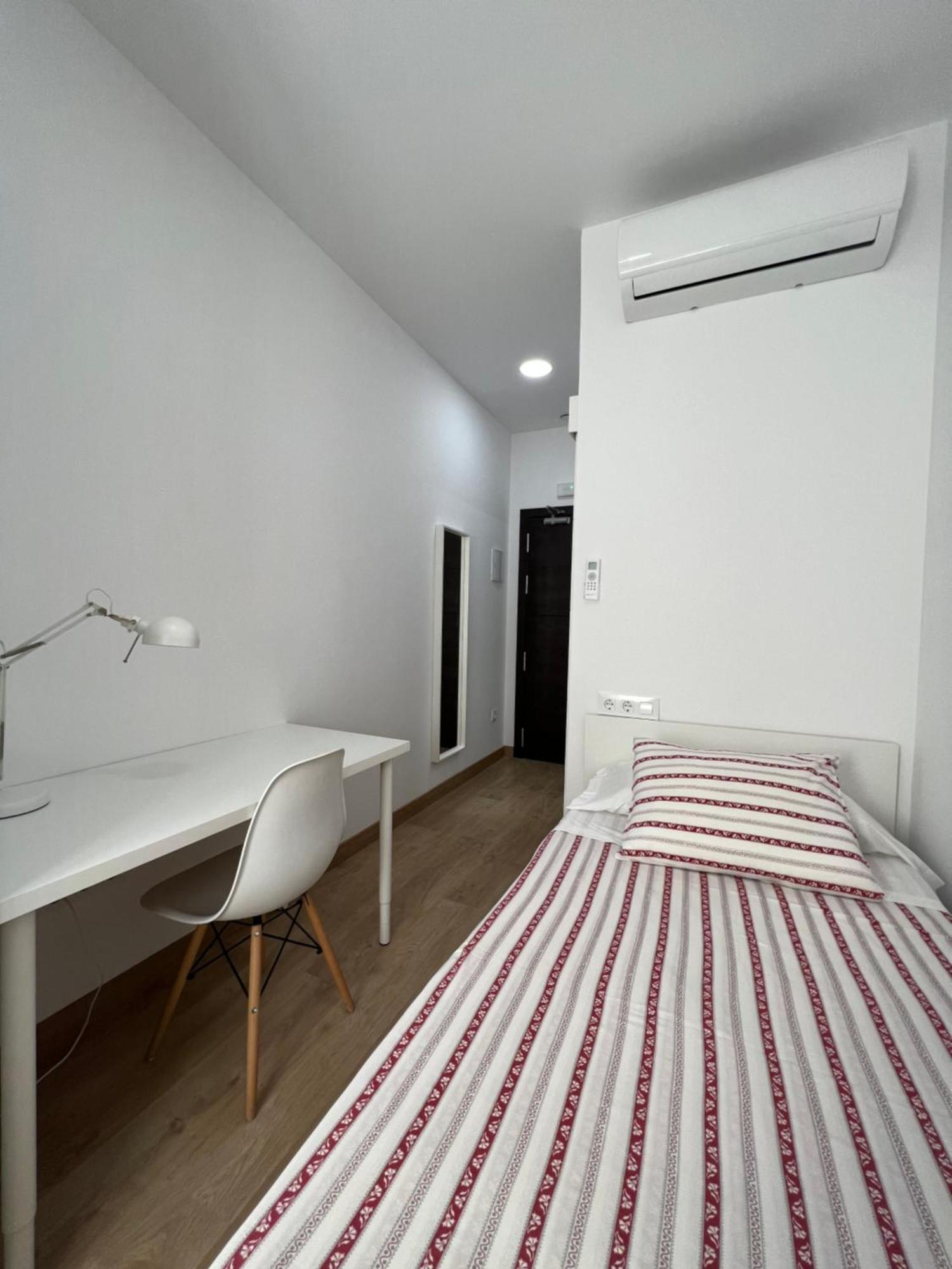 Colegio Mayor Careu - Women Only - Community Sevilla