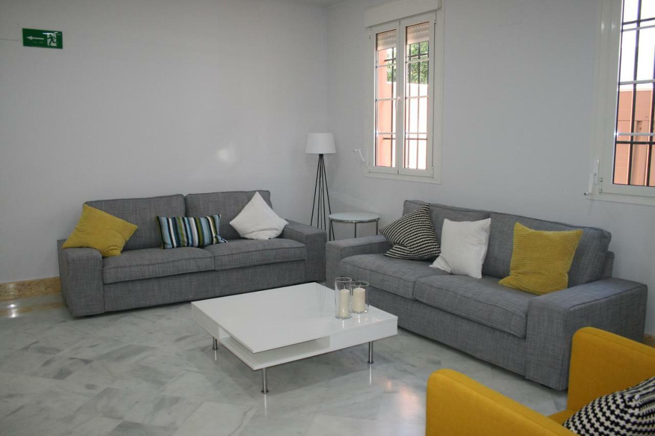 Colegio Mayor Careu - Women Only - Community Appartement *
